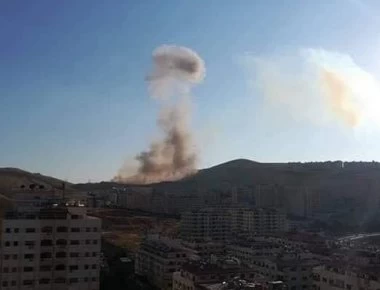Δαμασκός: Ισχυρές εκρήξεις σε στρατιωτική βάση κοντά στο προεδρικό μέγαρο (upd)